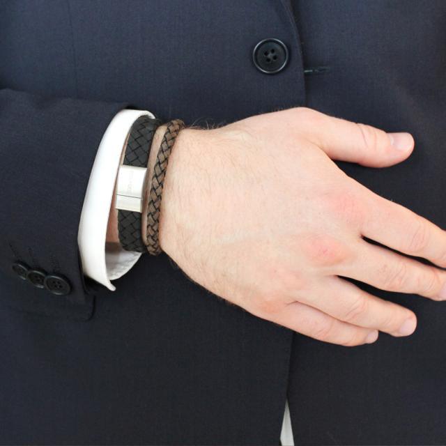 Hvilket armbånd passer til business looket?