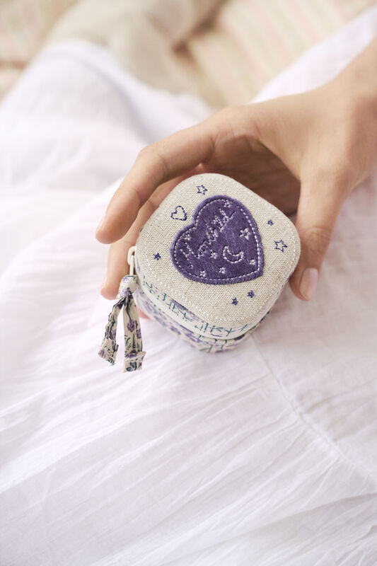 Maanesten Alice Smykkeskrin Purple Heart