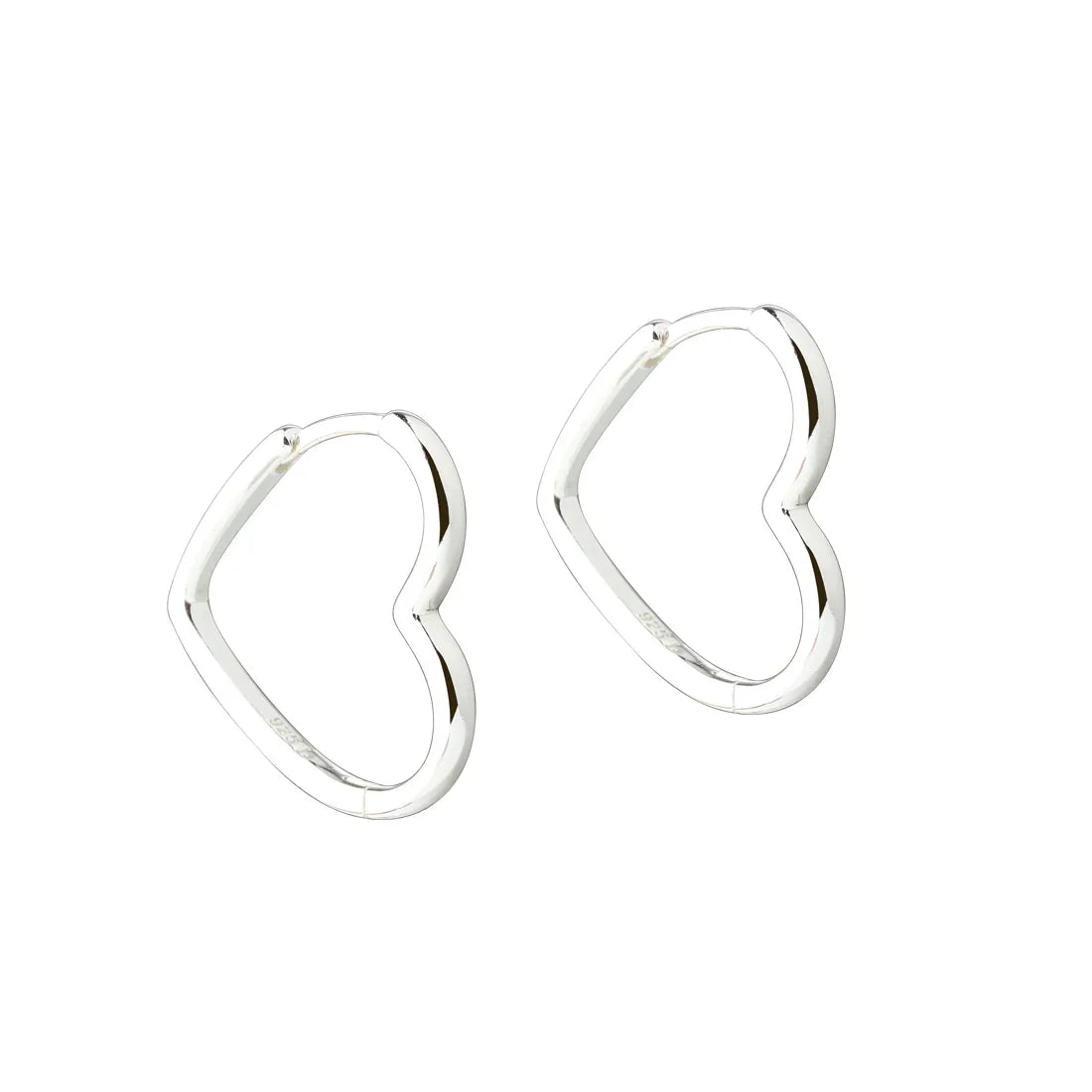 Sølv hjerteformede creoler øreringe, forsidevisning, blank overflade, elegant design