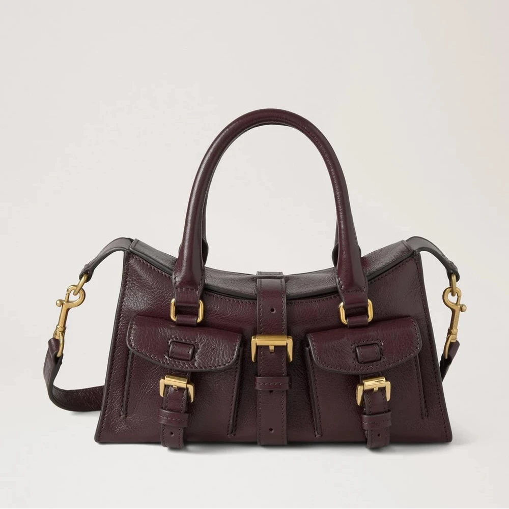 Mulberry Amberley Satchel i mørkerødt læder med gyldne spænder, dobbelthanke og lommer. Model 748K195
