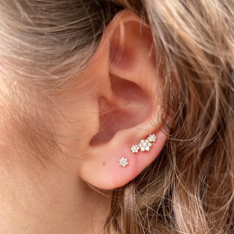 MARIA TASH Three Flower Garland Diamond Stud Earring 18k