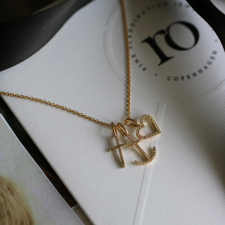 Ro Copenhagen Symbols Open Heart Diamant Vedhæng – 18 kt. Guld