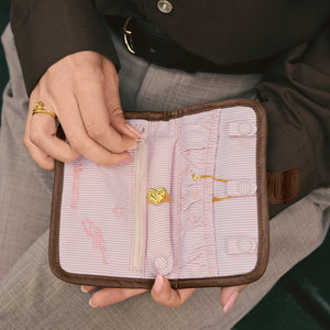 Maanesten Accessories