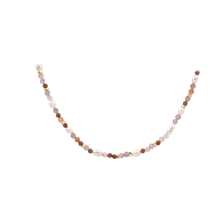 Aqua Dulce Peachy Halskæde i forgyldt sølv med ferskenfarvede perler og gulddetaljer, Model 6252-1.