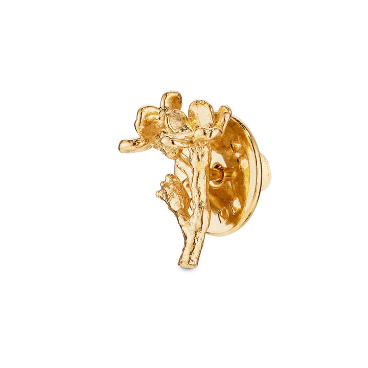 Flora Danica Forglemmigej pin, forgyldt, tæt på detalje af blomst og stilk. Model 907-FMN-PI-G-2