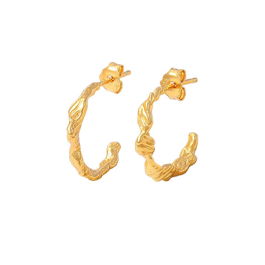 Hultquist Lorelei Petite Hoops, stilfulde små øreringe i organisk form i guldbelagt look. Model S08466G.