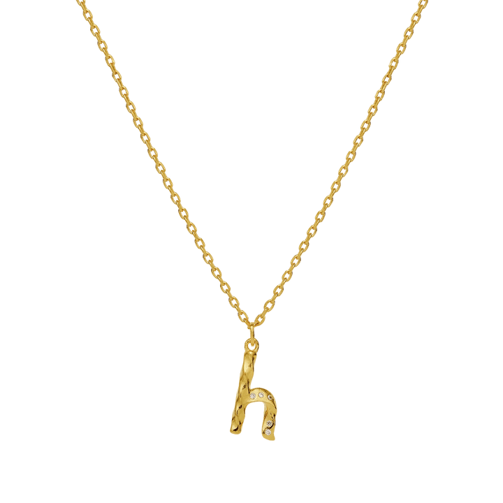 maanesten-alphabet-letter-halskaede-forgyldt-bogstavs-vedhaeng-a-z guldhalskæde med bogstav A vedhæng og små klare sten. Model 2744a-008-10