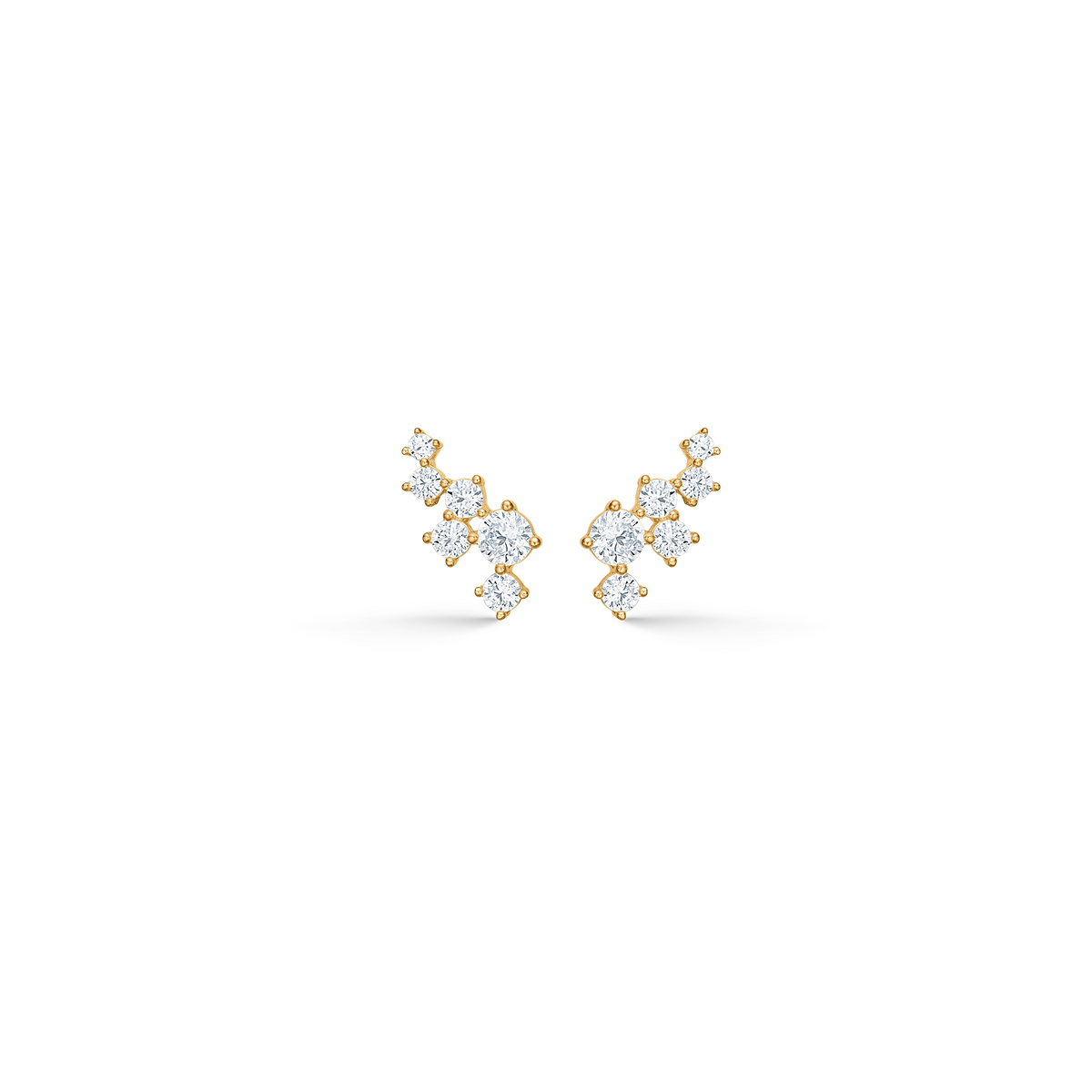 Mads Z Noemi guld ørestikker m. zirkonia, elegante ørestikker med klare sten på hvid baggrund. Model 3317064.