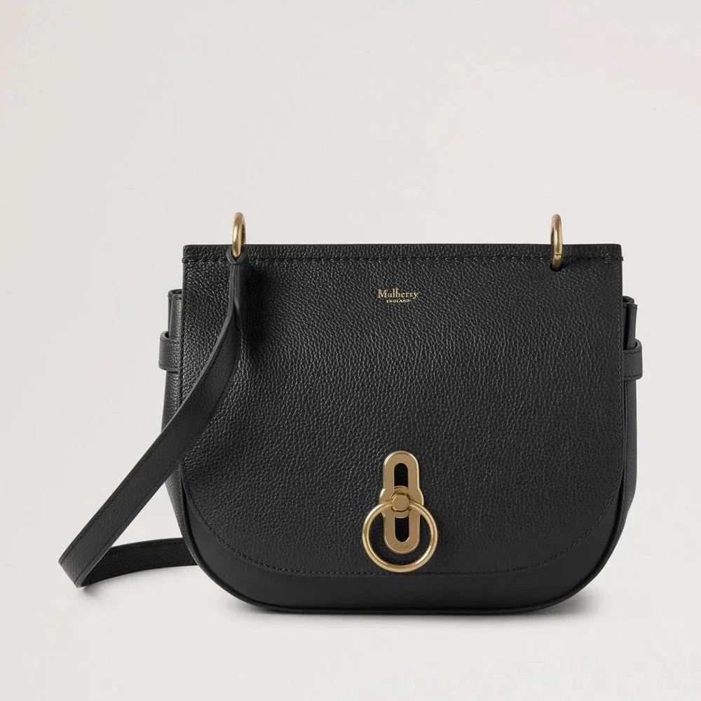 Mulberry Amberley Satchel Small Classic Grain Black, skuldertaske i sort læder med guldfarvet spænde, Model HH9799205A100