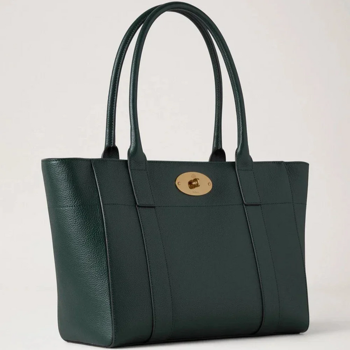 Mulberry Bayswater 9 to 5 Small Classic Grain Mulberry Green lædertaske, synlig i mørkegrønt med guldfarvet lås. Model HH9831205Q633