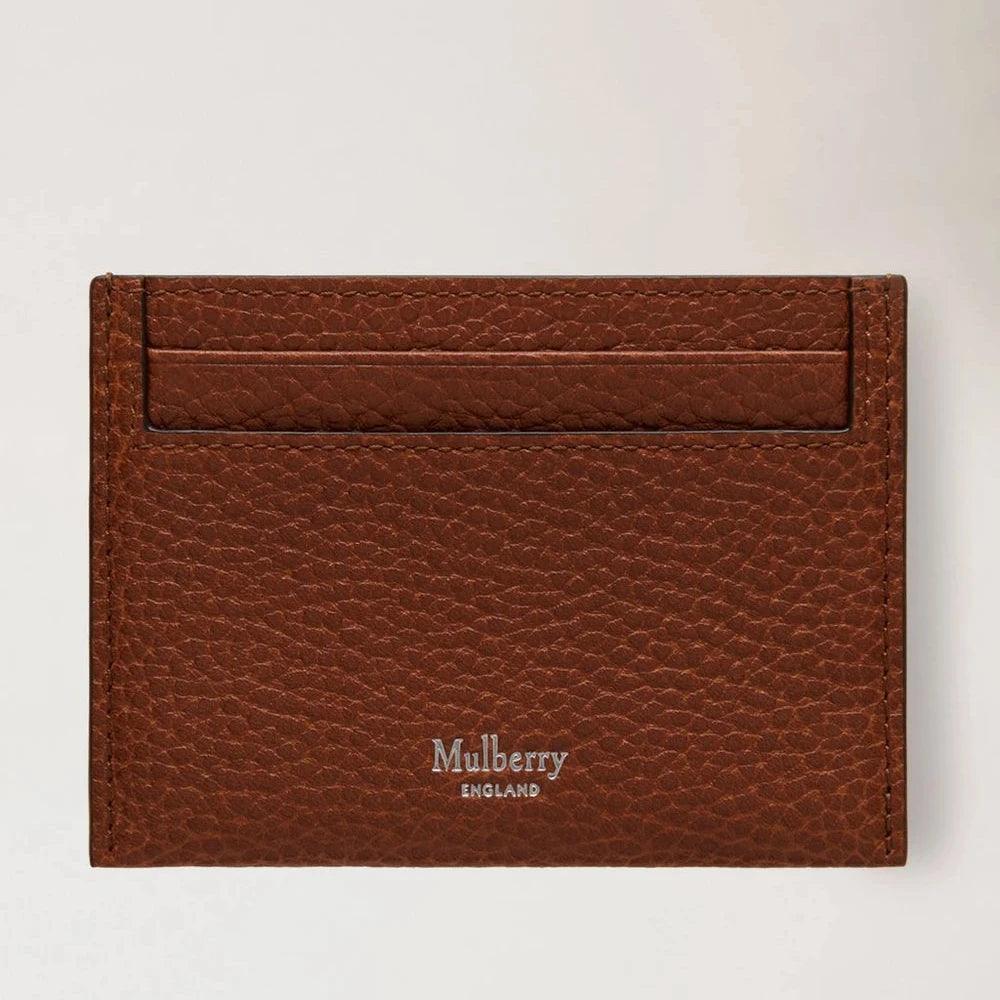 Mulberry Credit Card Slip Oak Small Classic Grain viser en brun kortholder i præget læder. Model RL7422552G110