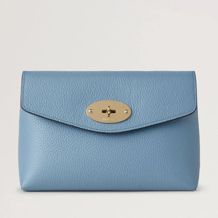 Mulberry Darley Cosmetic Pouch Small Classic Grain Brighton Blue med guldfarvet spænde, Model RL5077205U921