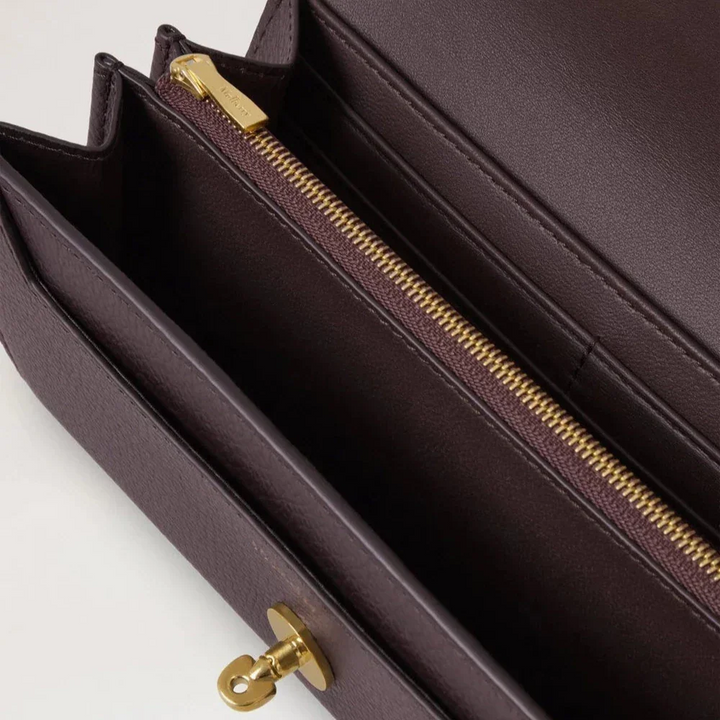 Mulberry Darley Wallet Small Classic Grain Ebony viser indersiden med rum og gylden lynlås, Model RL4868205A110