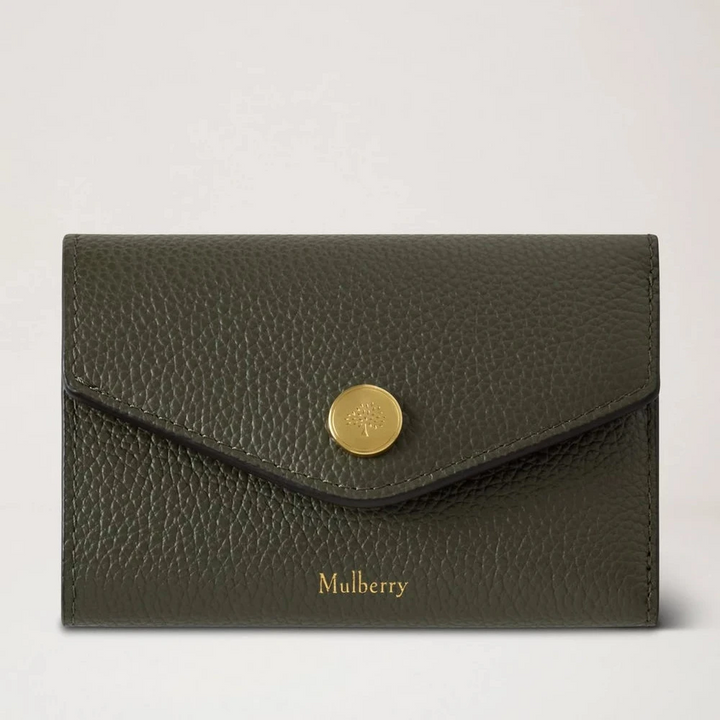 Mulberry Folded Multi Card Wallet, klassisk lille grøn pung i præget læder med gulddetaljer. Model RL6447205Q749