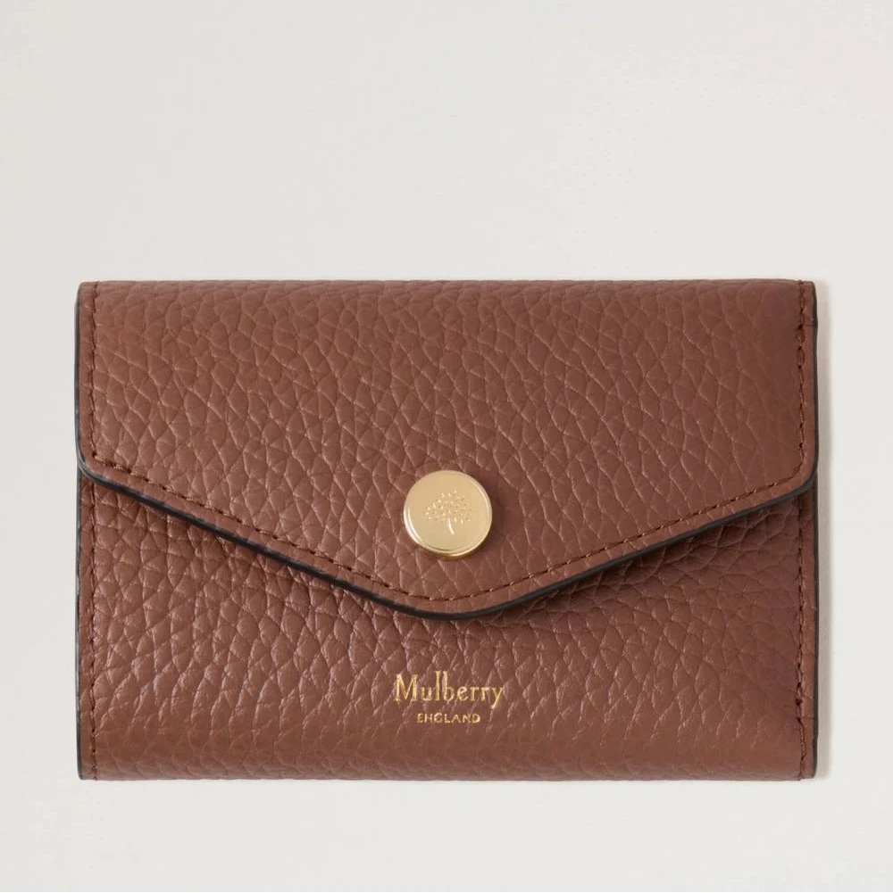 Mulberry Folded Multicard Wallet Bright Oak i præget brun læder med gyldent knapluk og logo, Model RL6660736G222