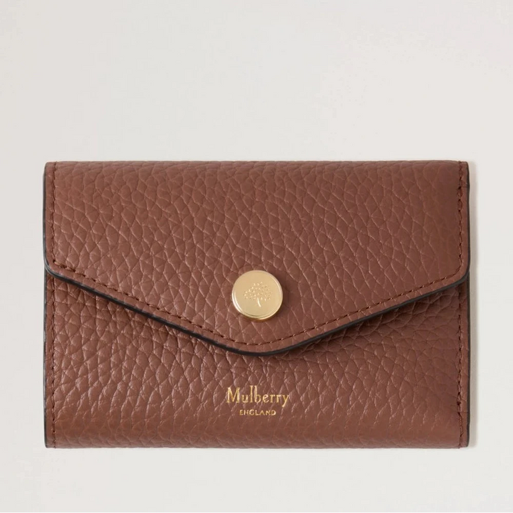 Mulberry Folded Multicard Wallet Bright Oak i præget brun læder med gyldent knapluk og logo, Model RL6660736G222