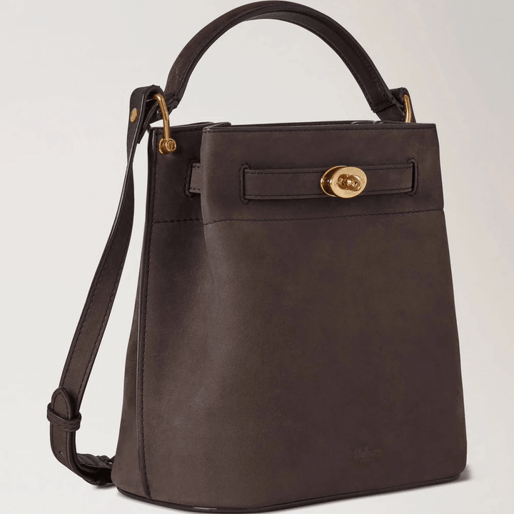 Mulberry Islington Bucket Nubuck Ebony taske med gyldne detaljer i mørkebrunt nubucklæder. Model HH9567687A110