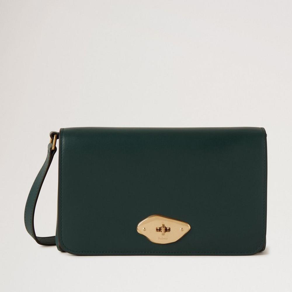 Mulberry Lana Wallet on Strap High Gloss Leather Mulberry Green, elegant pung med rem i blankt mørkegrønt læder. Model RL8058615Q633