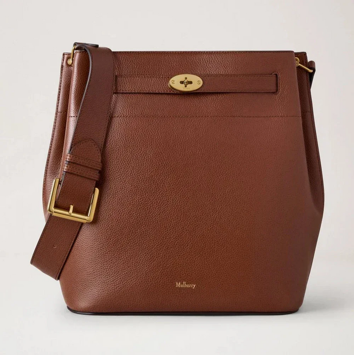 Mulberry Large Islington Bucket Small Classic Grain Two Tone Oak viser en rummelig brun lædertaske med justerbar skulderrem, Model HH9826552G110.