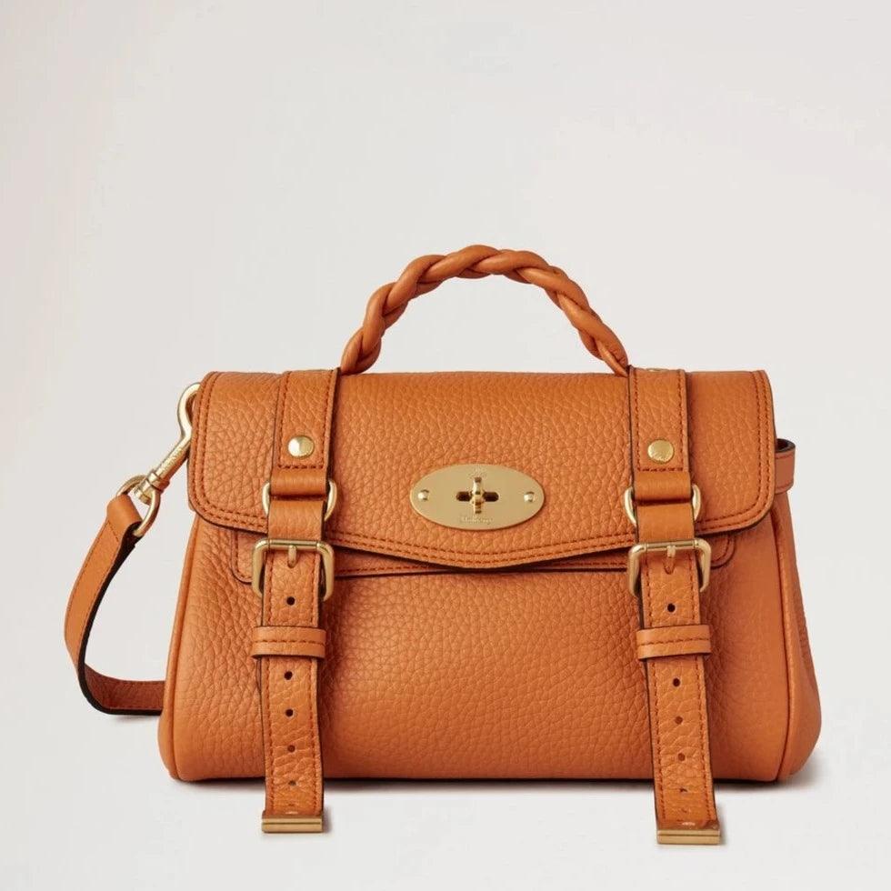 Mulberry Mini Alexa Heavy Grain Sunset, lille skuldertaske i mørk orange læder med fletdetalje på hanken. Model rl6595736n691
