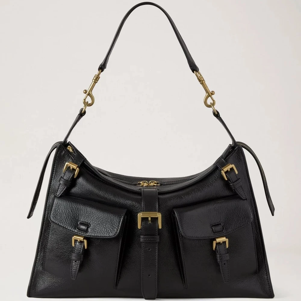 Mulberry Roxanne Shoulder Bag, high shine sort læder med messingdetaljer, frontvisning. Model hh9886213a100