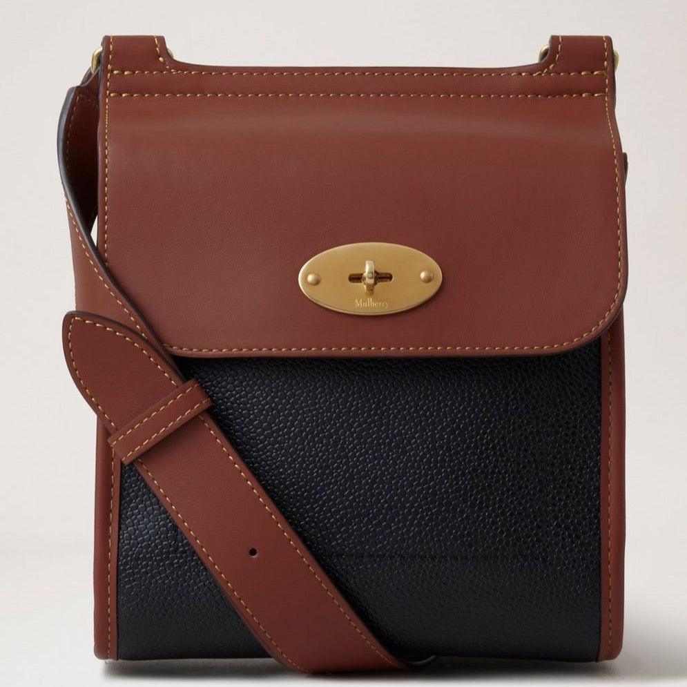 Mulberry Small Antony n-eco scotchgrain skuldertaske med brun læderklap og sort tekstur, model HS5189127A340.