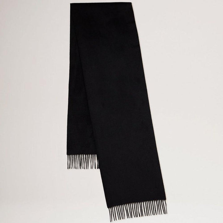 Mulberry Small Solid Merino Wool Scarf i sort med frynser, lavet af merinould. Model VS4318946A100