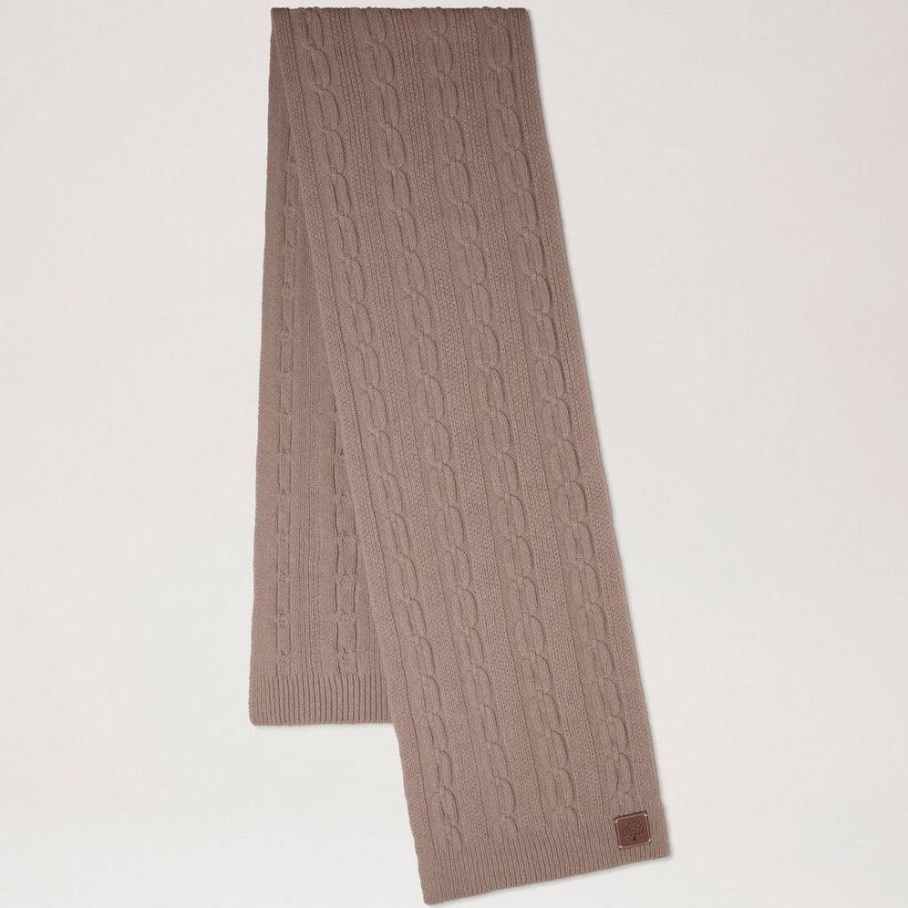Mulberry Softie Chain Cable Knit Scarf i maple, kabelstrikket tørklæde i blød beige uld. Model VS4760969E631