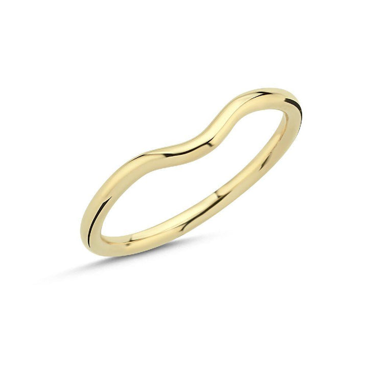 Nuran 14kt Combine Ring viser en enkel, bølget guldring i blank finish. Model a4165-a4165-001-1