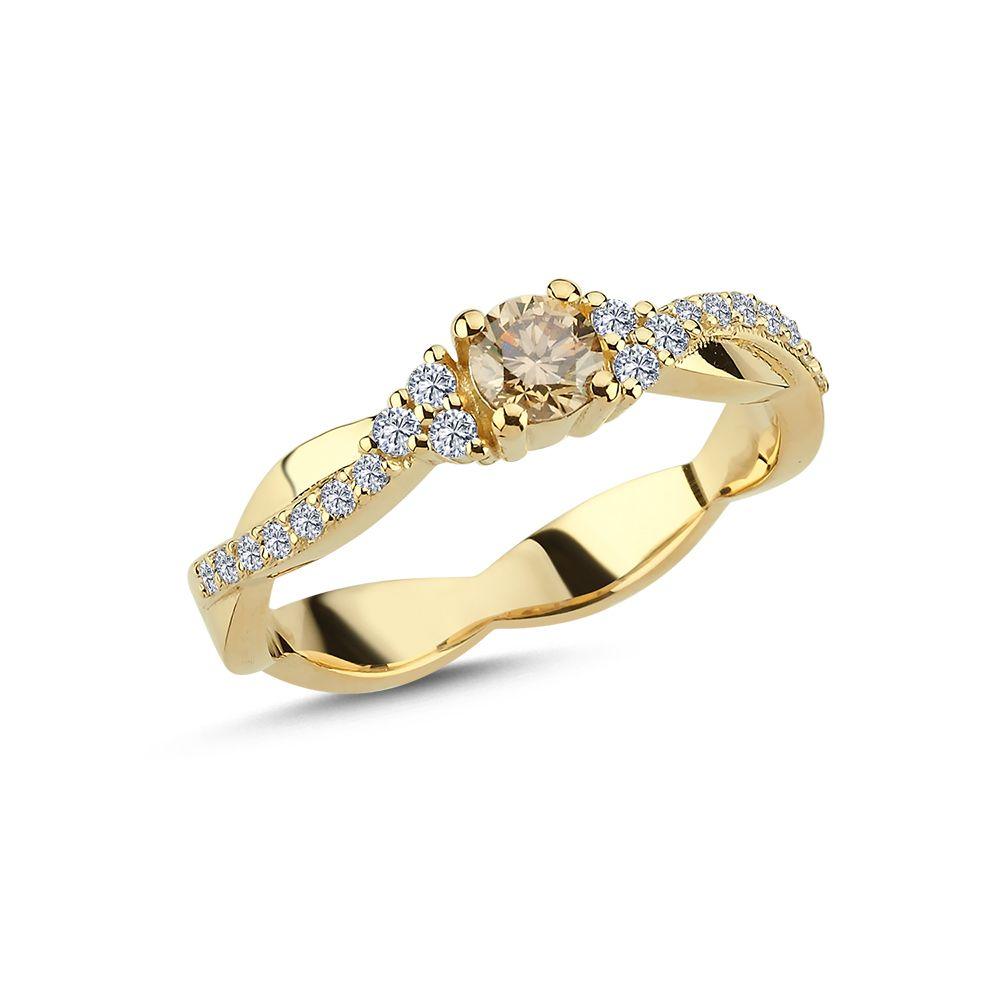 Nuran Champagne Ring med diamanter i snoet guld med midtersten, elegant og strålende. Model a3084ch-a3084ch-041rg-001-1.