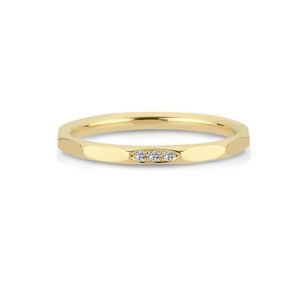 Nuran Noelle 14kt guld ring 0.015ct WSI med tre små diamanter i blank guldoverflade. Model a3065-0015rg-001-1