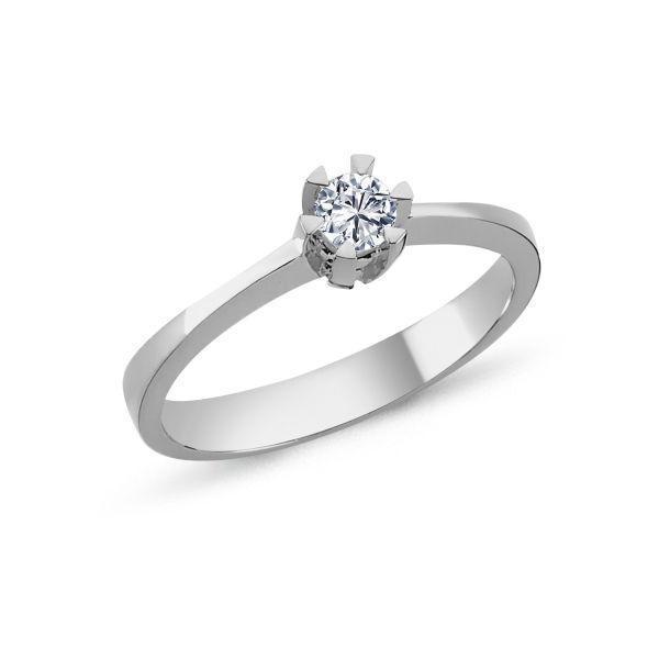 Nuran Star Ring 14kt hvidguld 0.03ct W/SI ses i nærbillede med rund diamant i elegant enkel stil. Model l1964-003hg-001