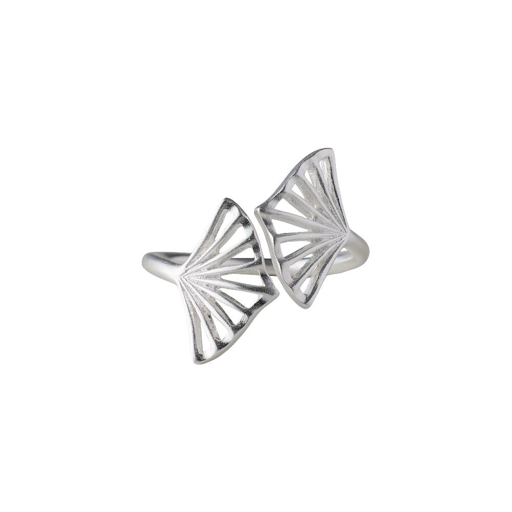Pernille Corydon Ballerina Sølv Ring med to åbne vifteformede elementer i mat sølv. Model R-349-S-003
