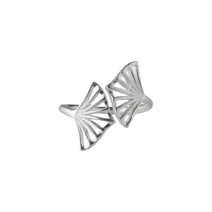 Pernille Corydon Ballerina Sølv Ring med to åbne vifteformede elementer i mat sølv. Model R-349-S-003