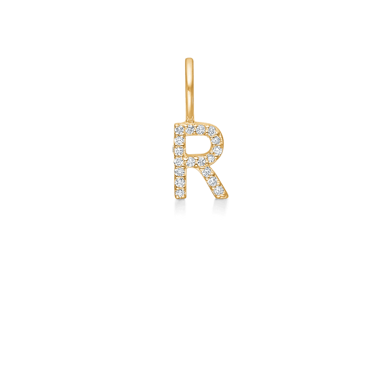 ro copenhagen my collection med diamanter A-W-P114Y2-017-19 viser et R vedhæng i guld med klare diamanter. Model A-W-P114Y2-017-19
