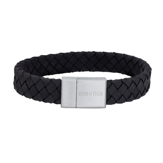 Son of Noa herre armbånd med sort flettet læder og sølvfarvet magnetlås. Model 80970149121