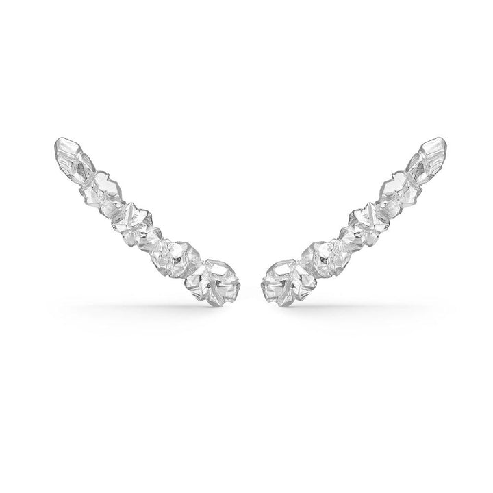 Elements ORESTIK sølv øreringe med rå krystalstruktur på hvid baggrund. Model 7110856-1