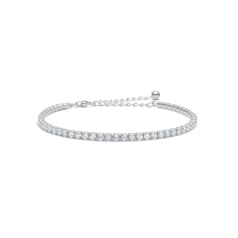 Studio-z Medium Tennisarmbånd med Zirkoner viser et elegant sølvfarvet armbånd med klare zirkoner. Model 7157098-1.