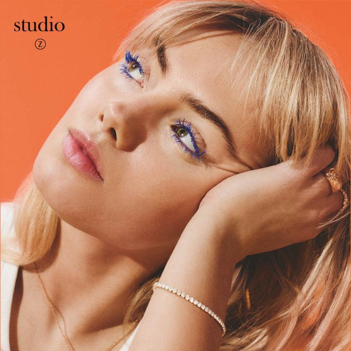 studio-z-solv-forgyldt-tennisarmband båret af kvinde, elegant og slankt design, Model 7257097-7257097-2