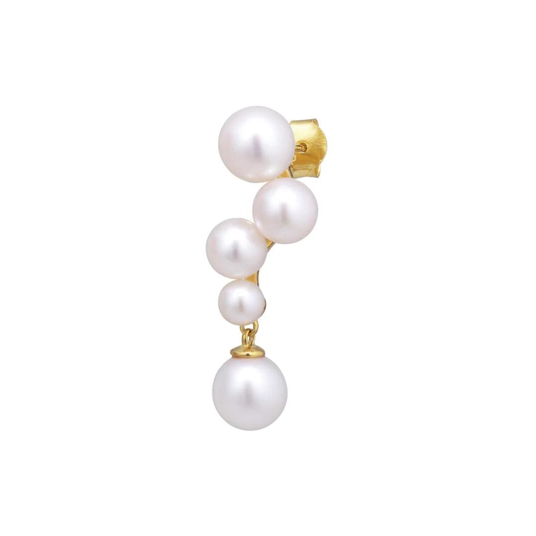 Paloma Stud Left viser en elegant ørestik med hvide perler i forskellige størrelser på guldfarvet stik. Model fw2310-1