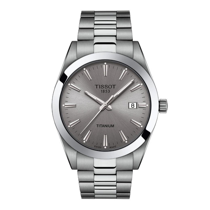 Tissot Gentleman Titanium med grå urskive, stållænke og tydelig datovisning. Model T1274104408100.