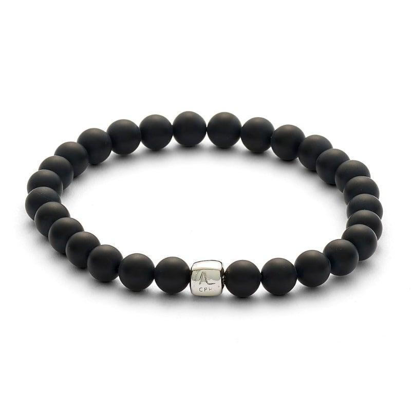 Alexander Lynggaard Armbånd Onyx 6mm med sorte matte perler og sølvdetalje, Model C00053-001