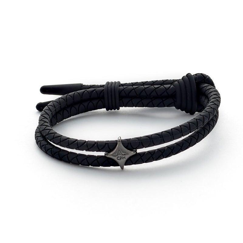 Alexander Lynggaard Armbånd Rød Laver Black Silicone, sort flet armbånd med stjerne detalje. Model S00011-1