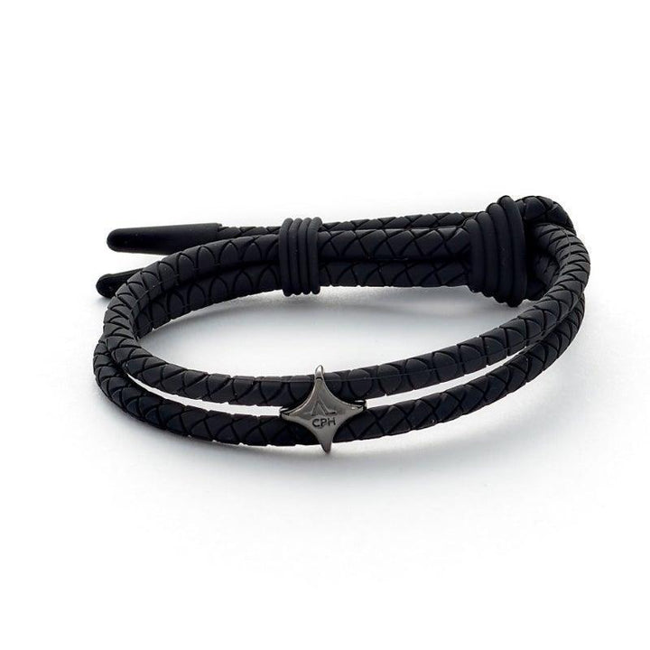 Alexander Lynggaard Armbånd Rød Laver Black Silicone, sort flet armbånd med stjerne detalje. Model S00011-1