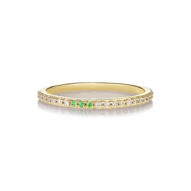 anpe atelier sarah lil green tsavorites and diamant 14kt guld ring med grønne og klare sten på forsiden, Model 2462-004-1