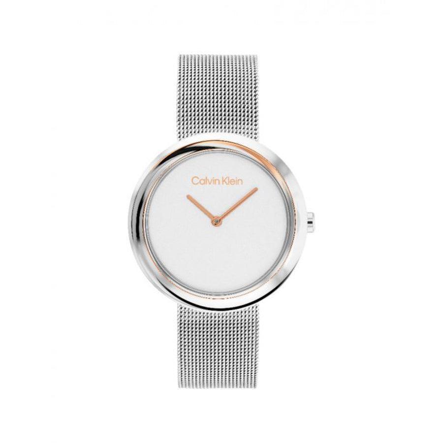 Calvin Klein Twisted Bezel Dameur med sølv meshrem og minimalistisk hvid urskive. Model 25200011-1.
