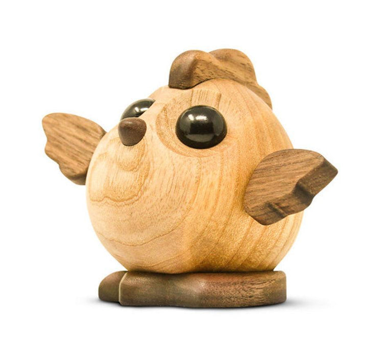 Fablewood Hønen Henny i lyst og mørkt træ, dekorativ træfigur med blanke sorte øjne. Model 1106-2