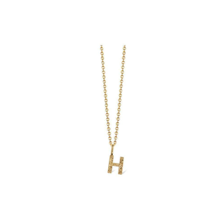 Jeberg Jewellery I Am Me Bogstav Sølvforgyldt vedhæng med H i guldfarve på kæde, Model 42000-008-8