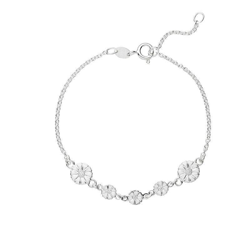 Marguerit sølv armbånd med fine margueritblomster på kæde i blank sølvfinish, Model 90117519-h-90117519-h-1