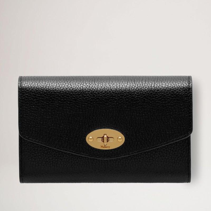 Mulberry Pung Medium Darley Classic Grain Black i sort præget læder med guld detalje. Model rl4869205a100